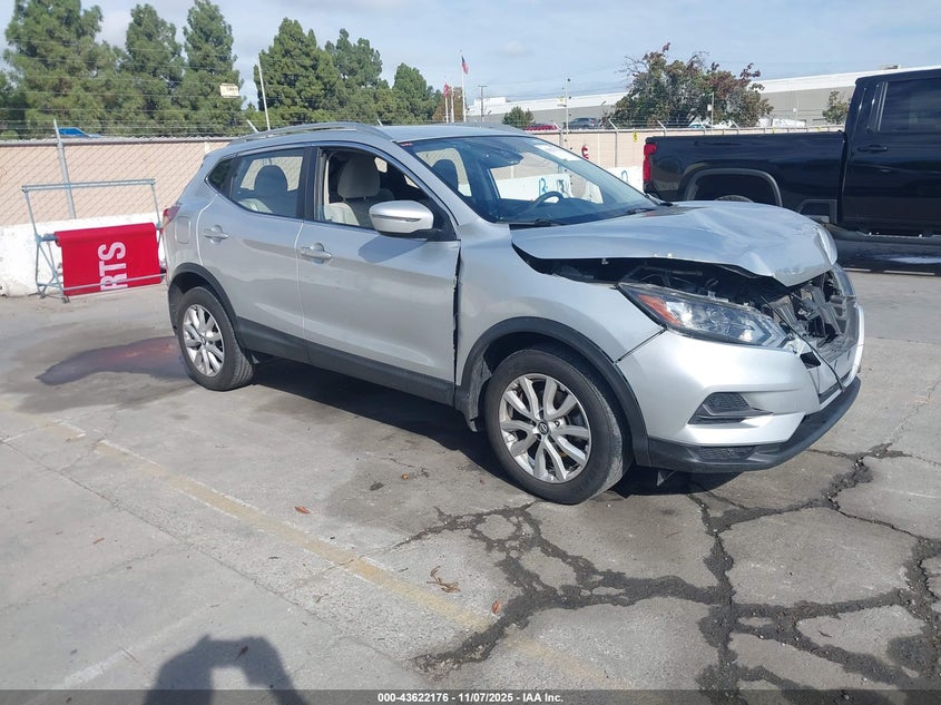 NISSAN ROGUE SPORT SV FWD XTRONIC CVT