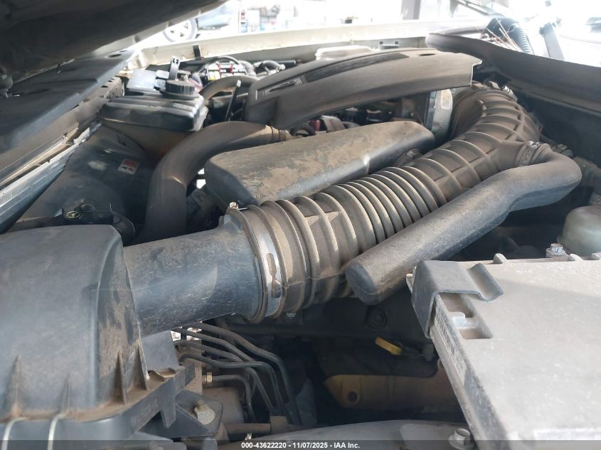 2005 Lincoln Town Car Signature Limited VIN: 1LNHM82W75Y624907 Lot: 43622220