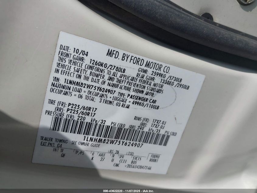 2005 Lincoln Town Car Signature Limited VIN: 1LNHM82W75Y624907 Lot: 43622220