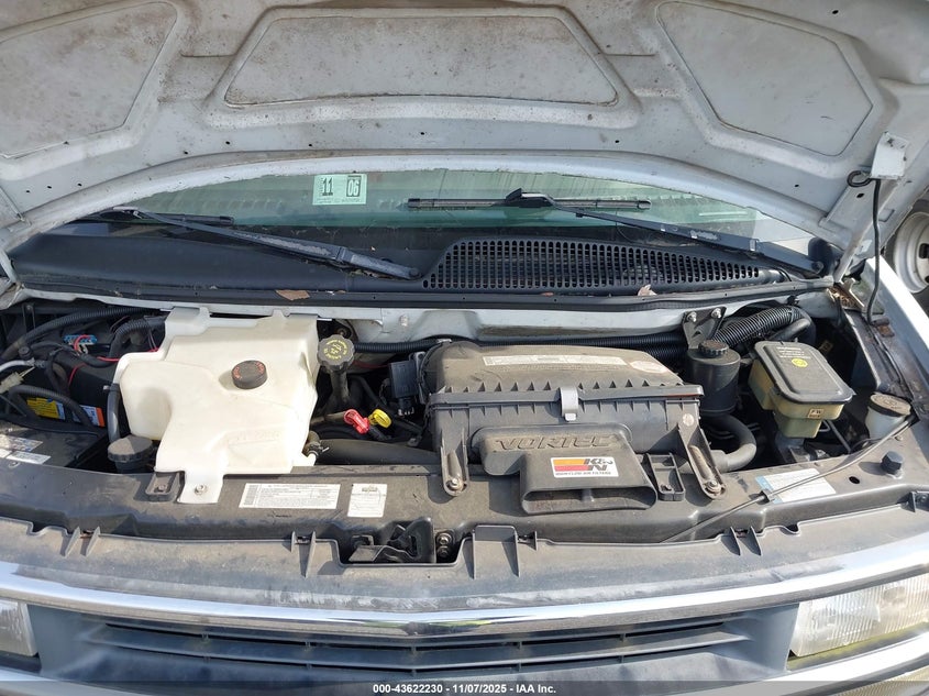 1GBJG31R9Y1235215 2000 CHEVROLET  photo no. 10