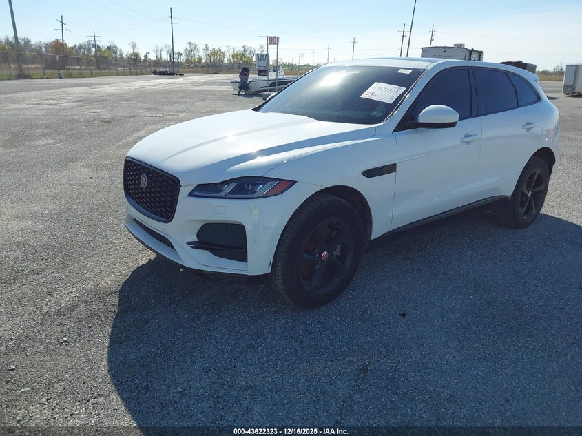 Vin: sadcj2exxpa711838, lot: 44117432, jaguar f-pace s p250 awd automatic 20232