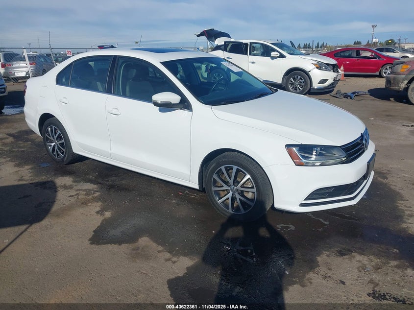 2017 VOLKSWAGEN JETTA 1.4T SE - 3VWDB7AJ9HM277697
