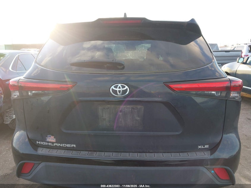 2022 TOYOTA HIGHLANDER XLE 5TDGZRAH8NS122719
