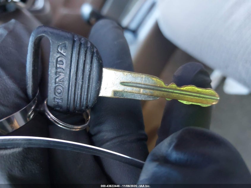 1998 Honda Civic Dx VIN: 2HGEJ6625WH539668 Lot: 43622446