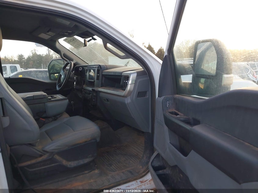 2023 Ford F-350 Chassis Xl VIN: 1FD8X3HT6PEC50916 Lot: 43622471