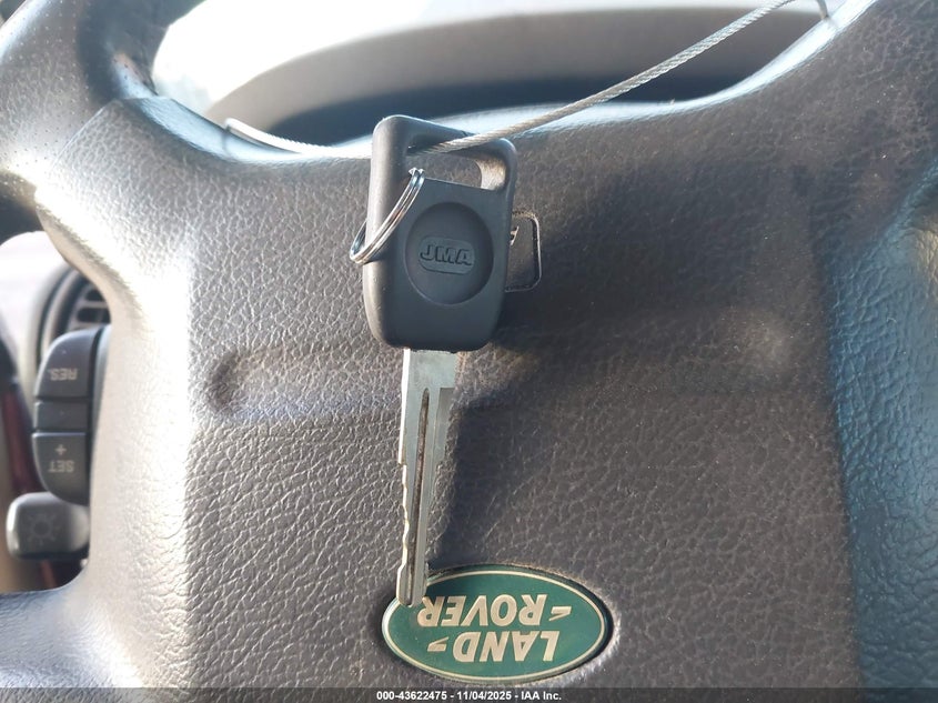 2003 Land Rover Discovery S VIN: SALTL16493A798851 Lot: 43622475