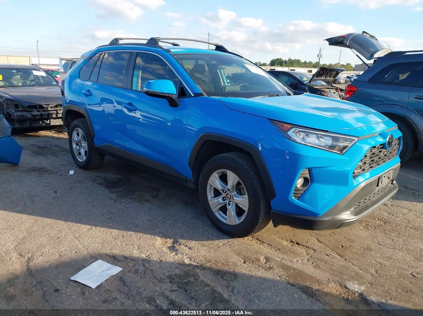 TOYOTA RAV4 XLE
