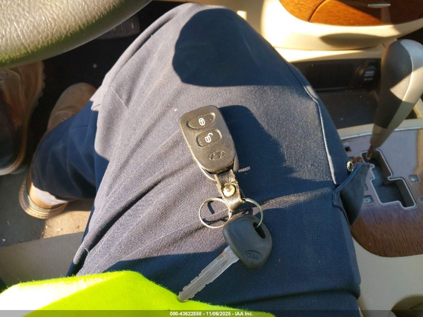 2008 Hyundai Santa Fe Gls VIN: 5NMSG13D38H190333 Lot: 43622558