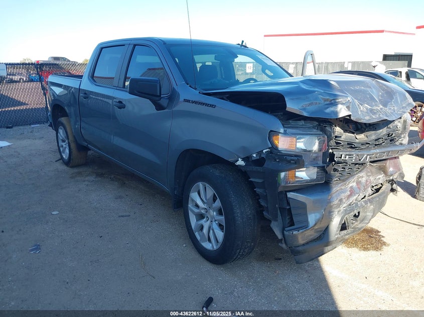 CHEVROLET SILVERADO 1500 2WD SHORT BED CUSTOM