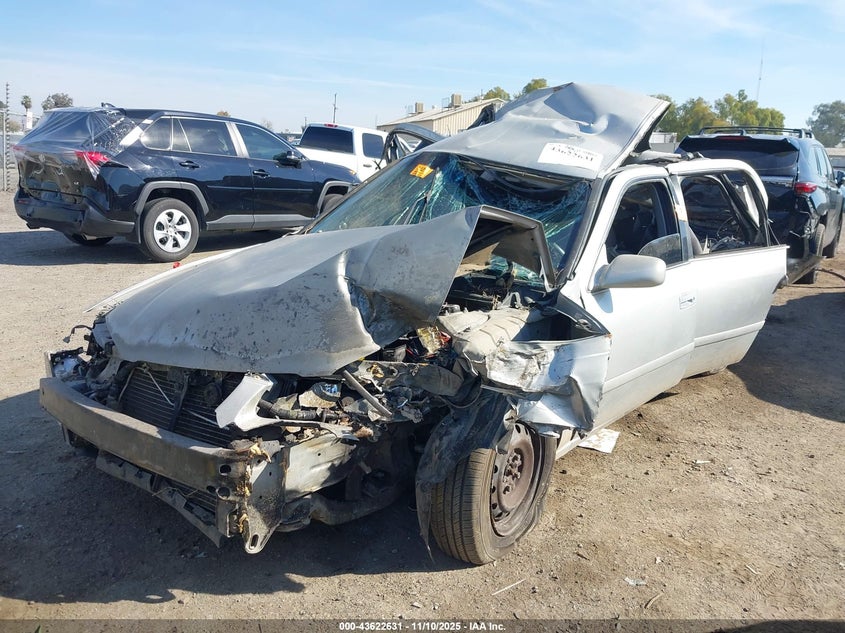 4T1BF22K31U968360 2001 TOYOTA CAMRY photo no. 2