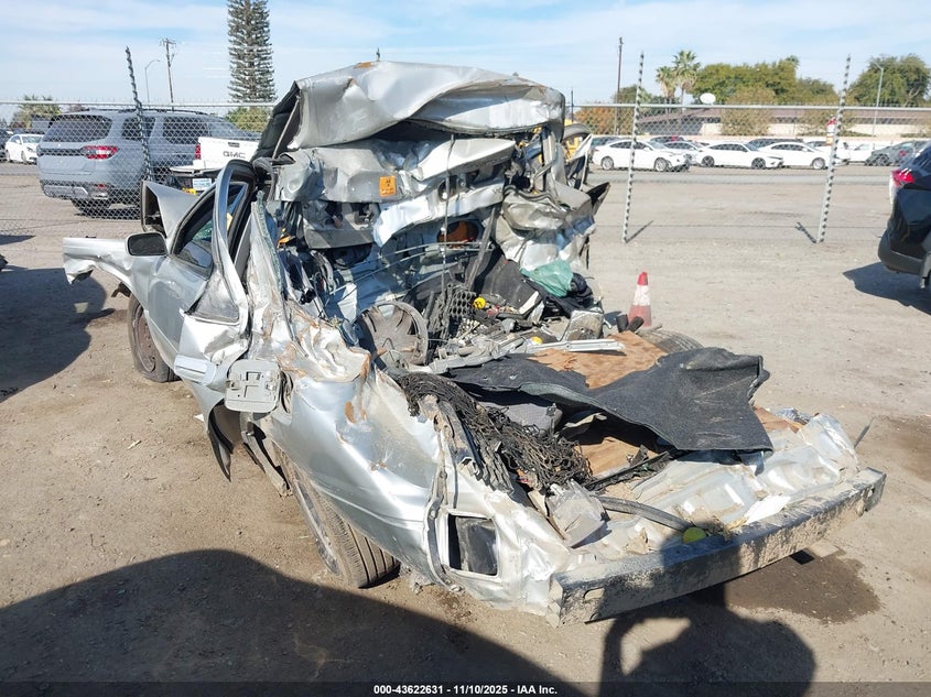 4T1BF22K31U968360 2001 TOYOTA CAMRY photo no. 3