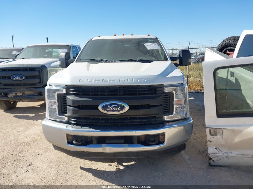 2018 Ford F-350 Chassis Xl VIN: 1FD7X3ET4JEB85474 Lot: 43622753