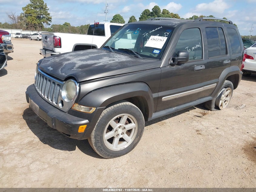 1J4GK58K95W538142 2005 JEEP LIBERTY (NORTH AMERICA) photo no. 2
