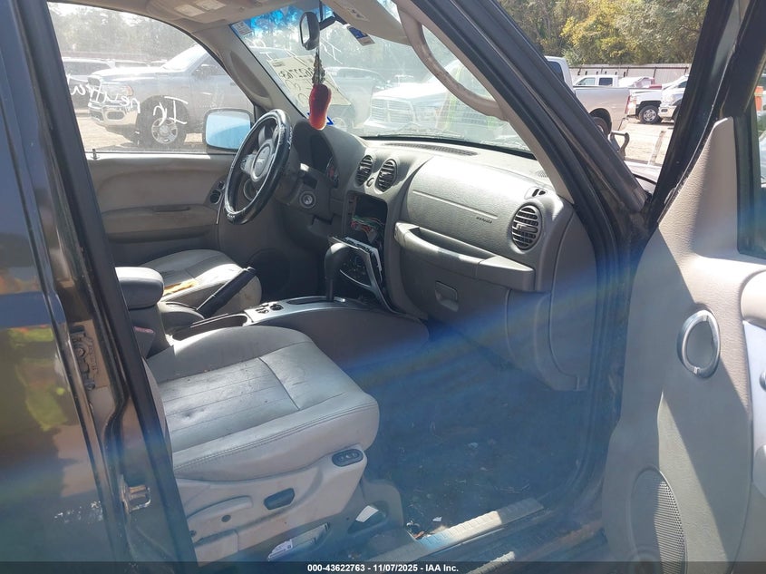 1J4GK58K95W538142 2005 JEEP LIBERTY (NORTH AMERICA) photo no. 5