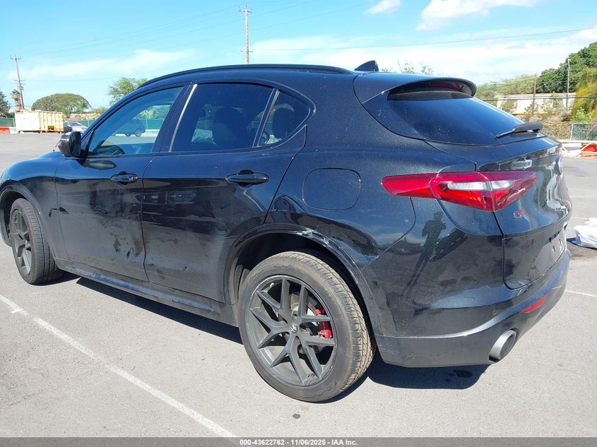 2021 ALFA ROMEO STELVIO TI AWD ZASPAKBNXM7D18180