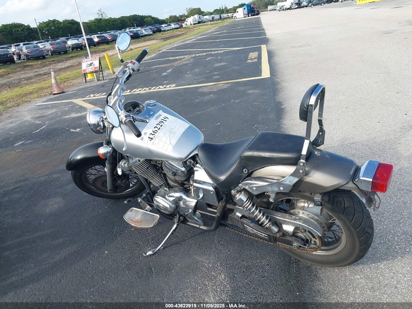 JH2RC44017M103907 2007 HONDA VT photo no. 3