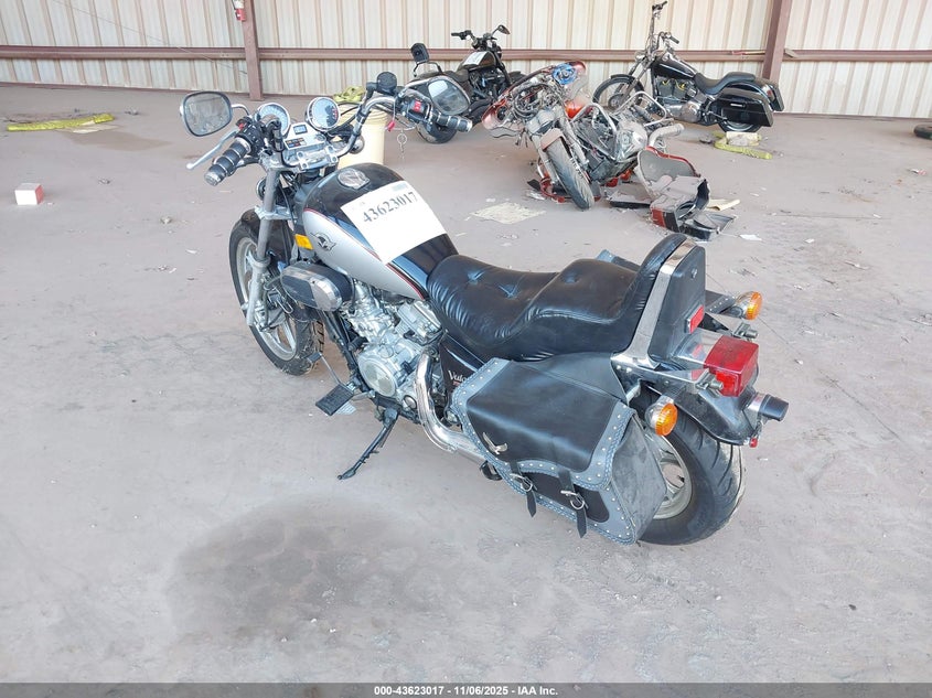 2004 KAWASAKI VN750 JKAVNDA144B551025