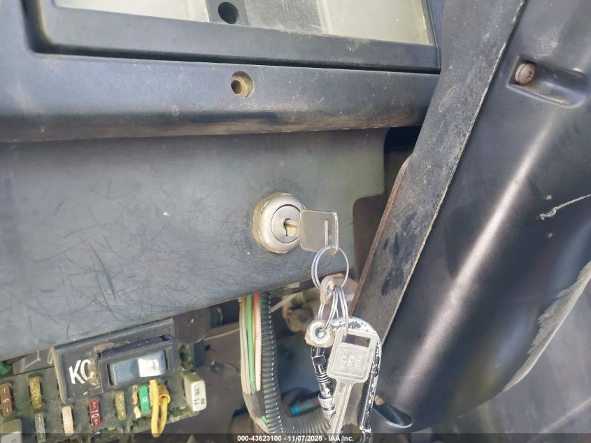 1993 International 2000 2654 VIN: 1HSGHN7R4PH497579 Lot: 43623100