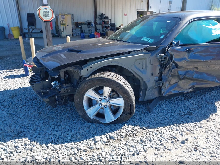 2023 Dodge Challenger Sxt 2C3CDZAG5PH562987 from the USA