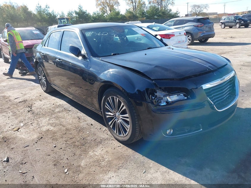CHRYSLER 300S S V8