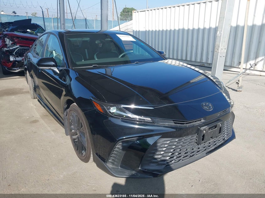 TOYOTA CAMRY SE
