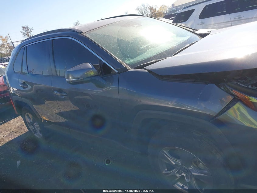 2022 TOYOTA RAV4 HYBRID XLE - 4T3RWRFV8NU077540
