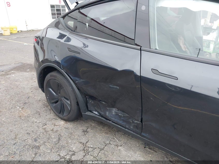 7SAYGDEE4TF359242 2026 TESLA MODEL Y photo no. 6
