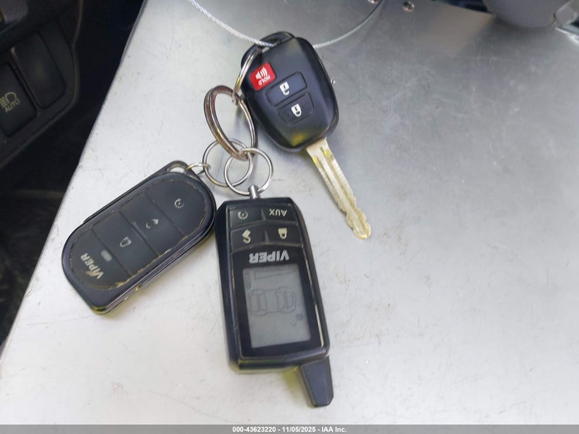 2019 TOYOTA TACOMA SR5 - 5TFAX5GN8KX134568