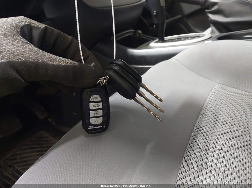 2005 Ford Escape Xlt VIN: 1FMYU93195KB35470 Lot: 43623222