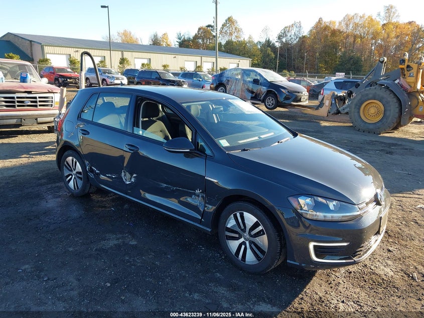 VOLKSWAGEN E-GOLF SE