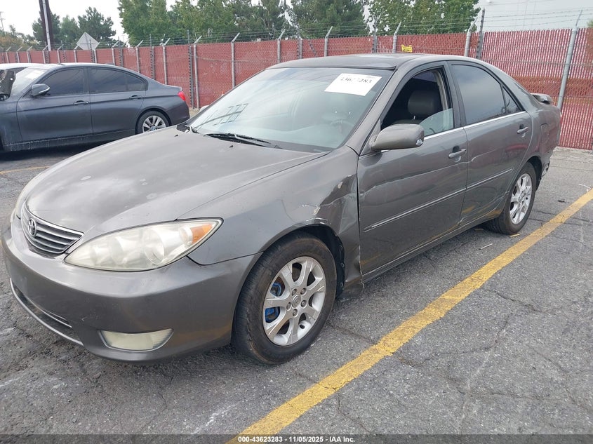 4T1BF30K15U618109 2005 TOYOTA CAMRY photo no. 2