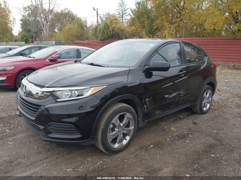 3CZRU6H33MM741138 2021 HONDA HR-V photo no. 2