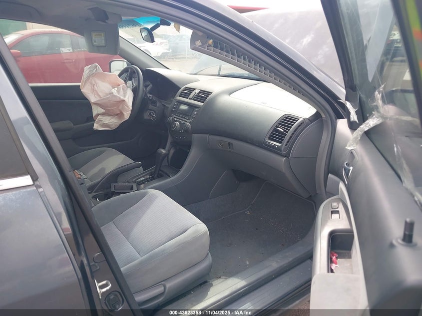 1HGCM66304A045169 2004 HONDA ACCORD photo no. 5