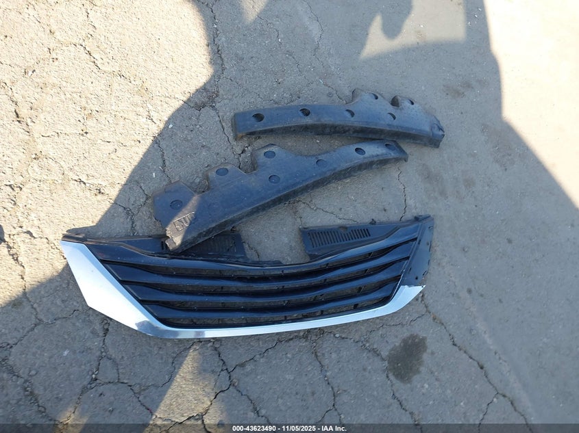 2014 TOYOTA SIENNA LE V6 8 PASSENGER 5TDKK3DC2ES422736