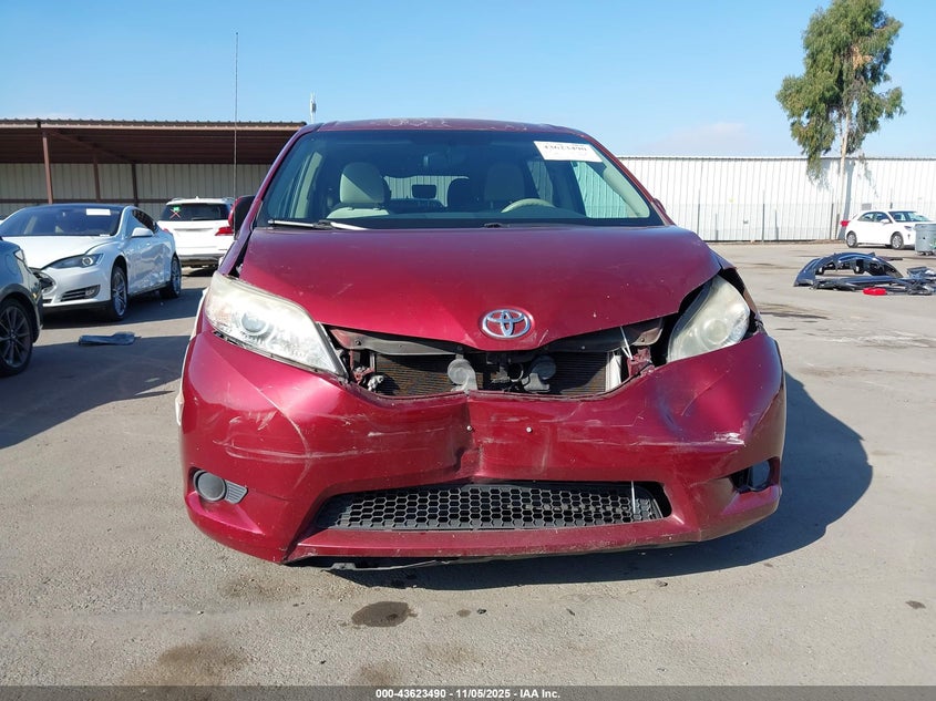 2014 TOYOTA SIENNA LE V6 8 PASSENGER 5TDKK3DC2ES422736