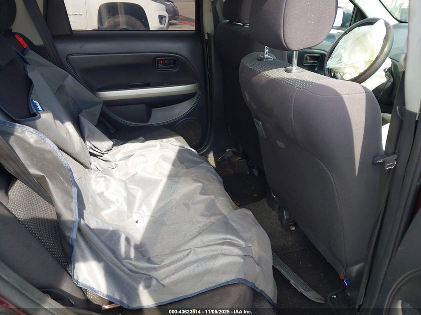 JTKKT624640047535 2004 SCION XA photo no. 8