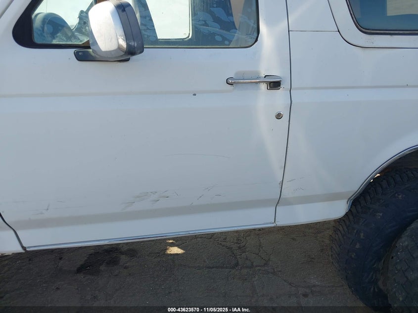 1992 Ford Bronco U100 VIN: 1FMEU15H0NLA02072 Lot: 43623570