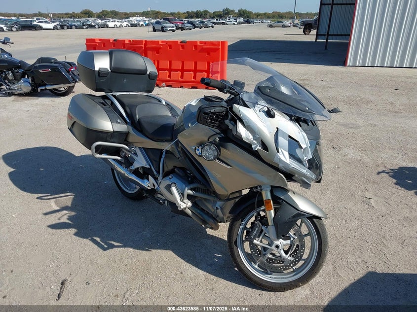 2016 BMW R1200 RT - WB10A1300GZ195485