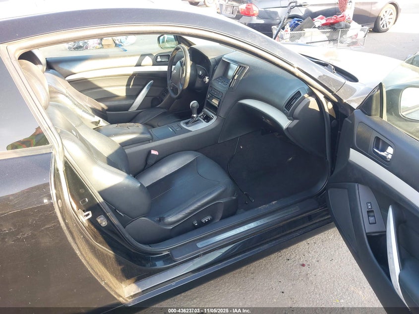 JNKCV64E88M115665 2008 INFINITI G photo no. 5