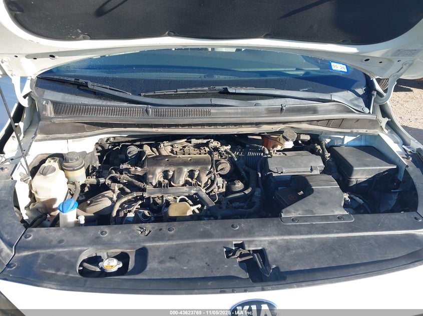 2015 Kia Sedona Lx VIN: KNDMB5C14F6070183 Lot: 43623769