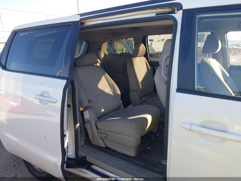 2015 Kia Sedona Lx VIN: KNDMB5C14F6070183 Lot: 43623769