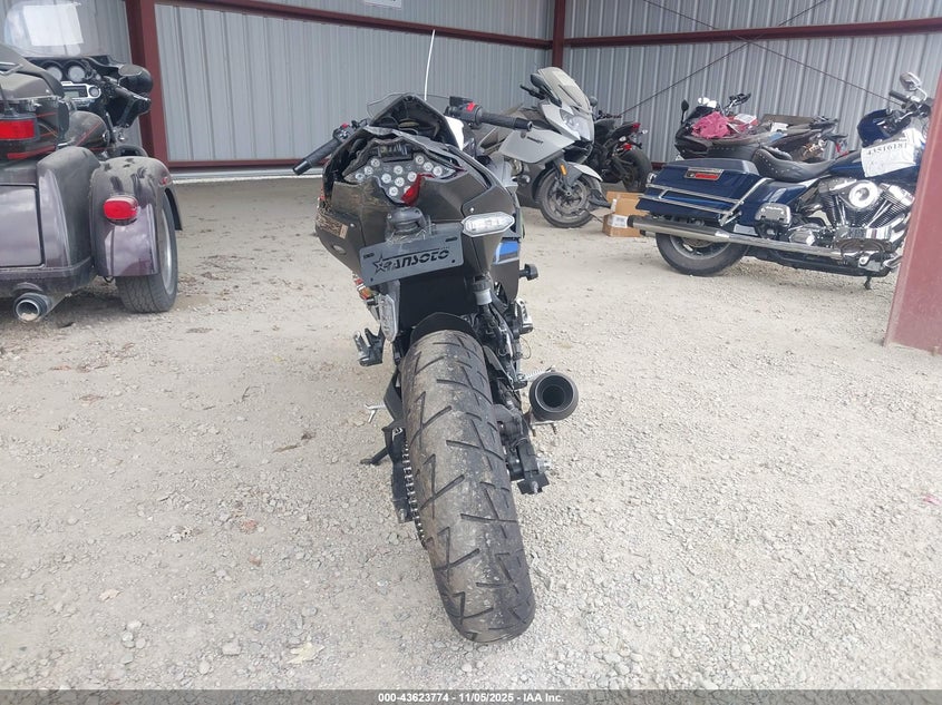 2025 Kawasaki Ex500 A/B VIN: ML5EXGJ14SDA52550 Lot: 43623774