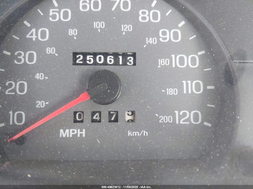 2002 Mercury Grand Marquis Ls VIN: 2MEFM75W92X656222 Lot: 43623812