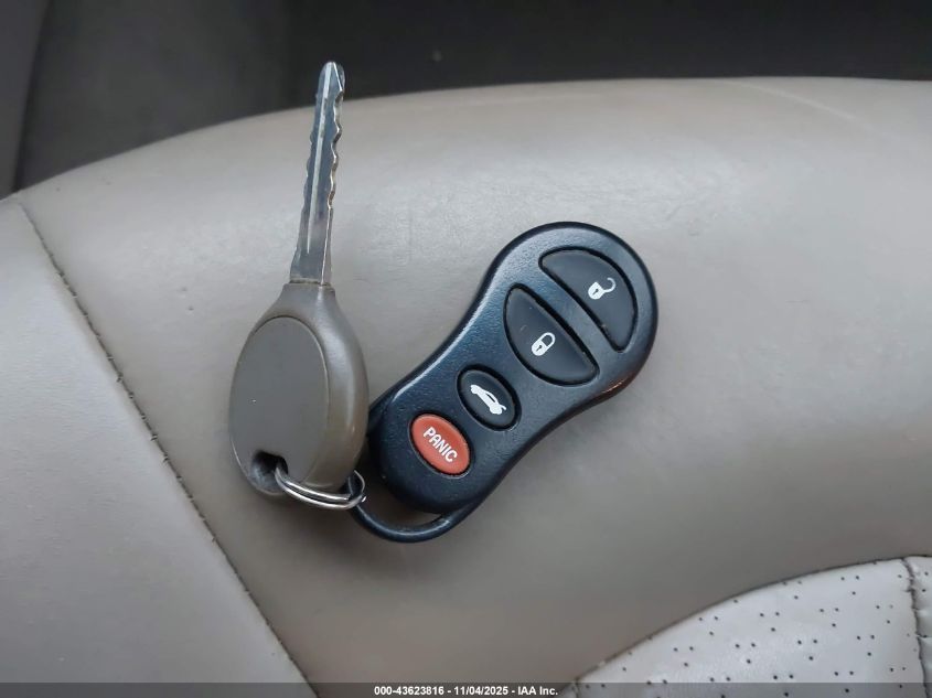 2001 Chrysler 300M VIN: 2C3AE66G21H557099 Lot: 43623816