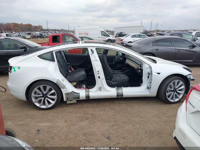 2020 Tesla Model 3 Long Range Dual Motor All-Wheel Drive VIN: 5YJ3E1EBXLF795563 Lot: 43623822