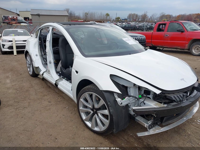 2020 Tesla Model 3 Long Range Dual Motor All-Wheel Drive VIN: 5YJ3E1EBXLF795563 Lot: 43623822