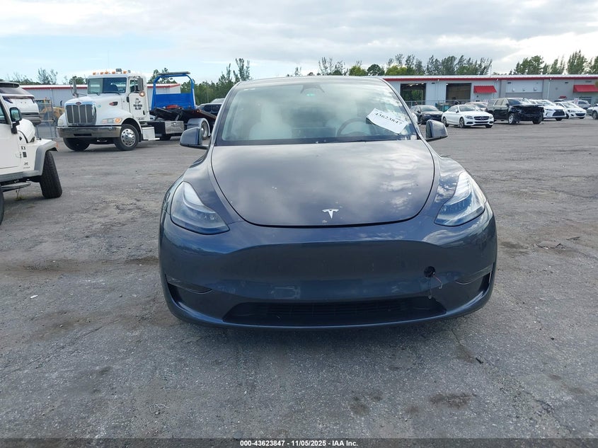 2022 Tesla Model Y Performance Dual Motor All-Wheel Drive VIN: 7SAYGDEF2NF459576 Lot: 43623847