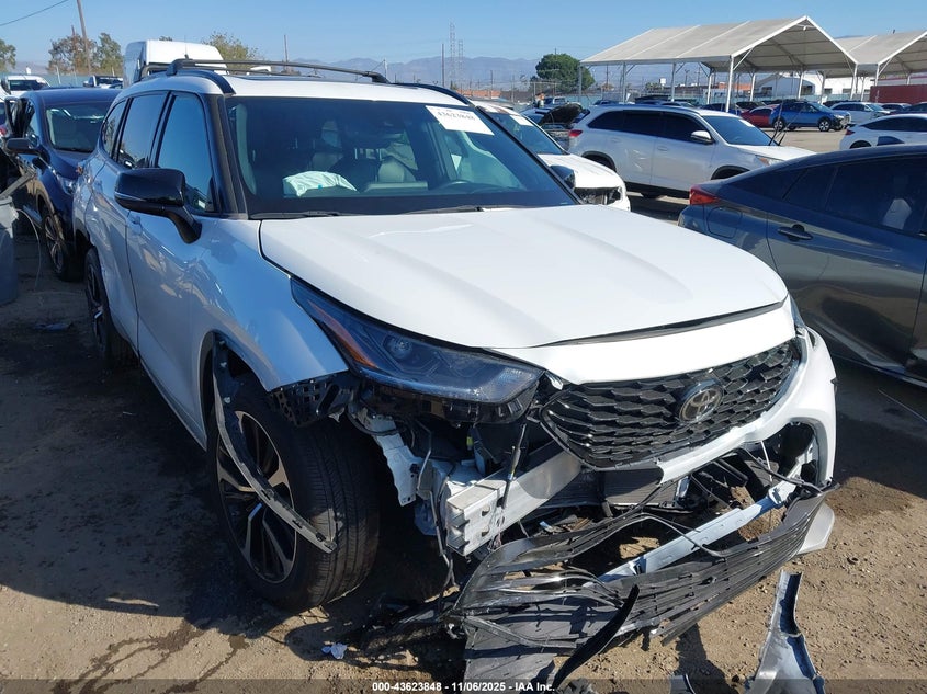 TOYOTA HIGHLANDER XSE