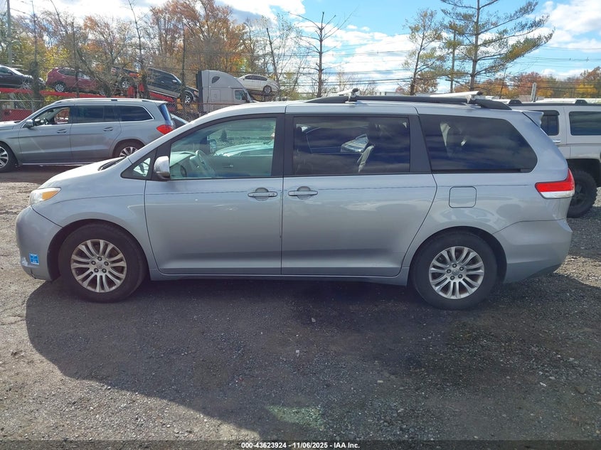 5TDYK3DC7DS344995 2013 TOYOTA SIENNA photo no. 14