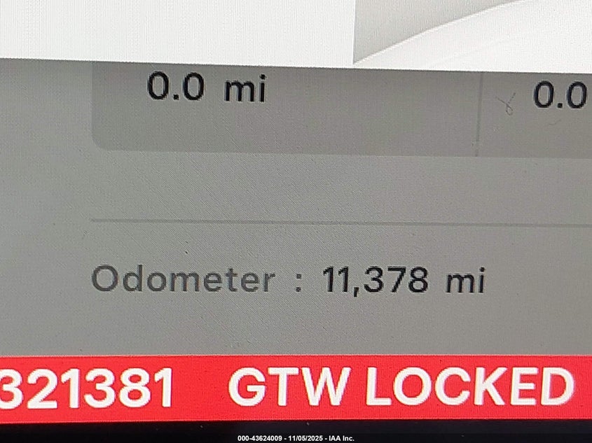 2024 Tesla Model Y Long Range Dual Motor All-Wheel Drive VIN: 7SAYGDEE7RA321381 Lot: 43624009